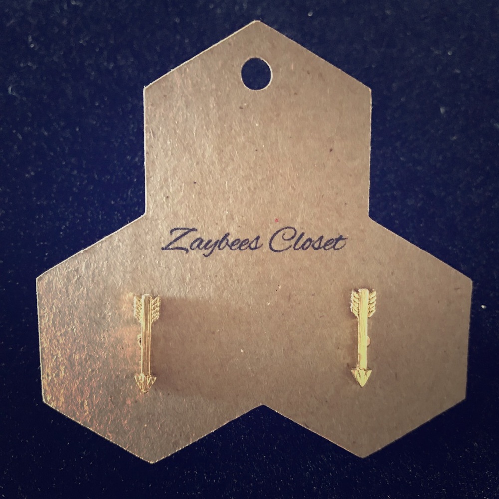 Gold dainty arrow earrings